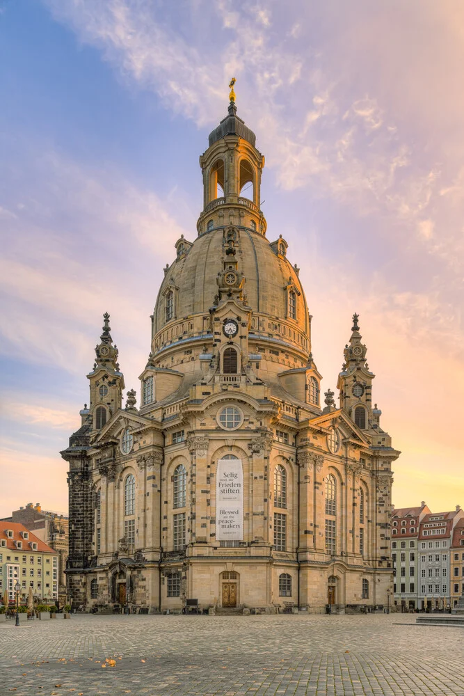 Frauenkirche in Dresden - fotokunst von Michael Valjak