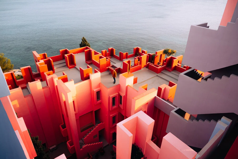 La Muralla Roja - Ricardo Bofill XV - fotokunst von André Alexander