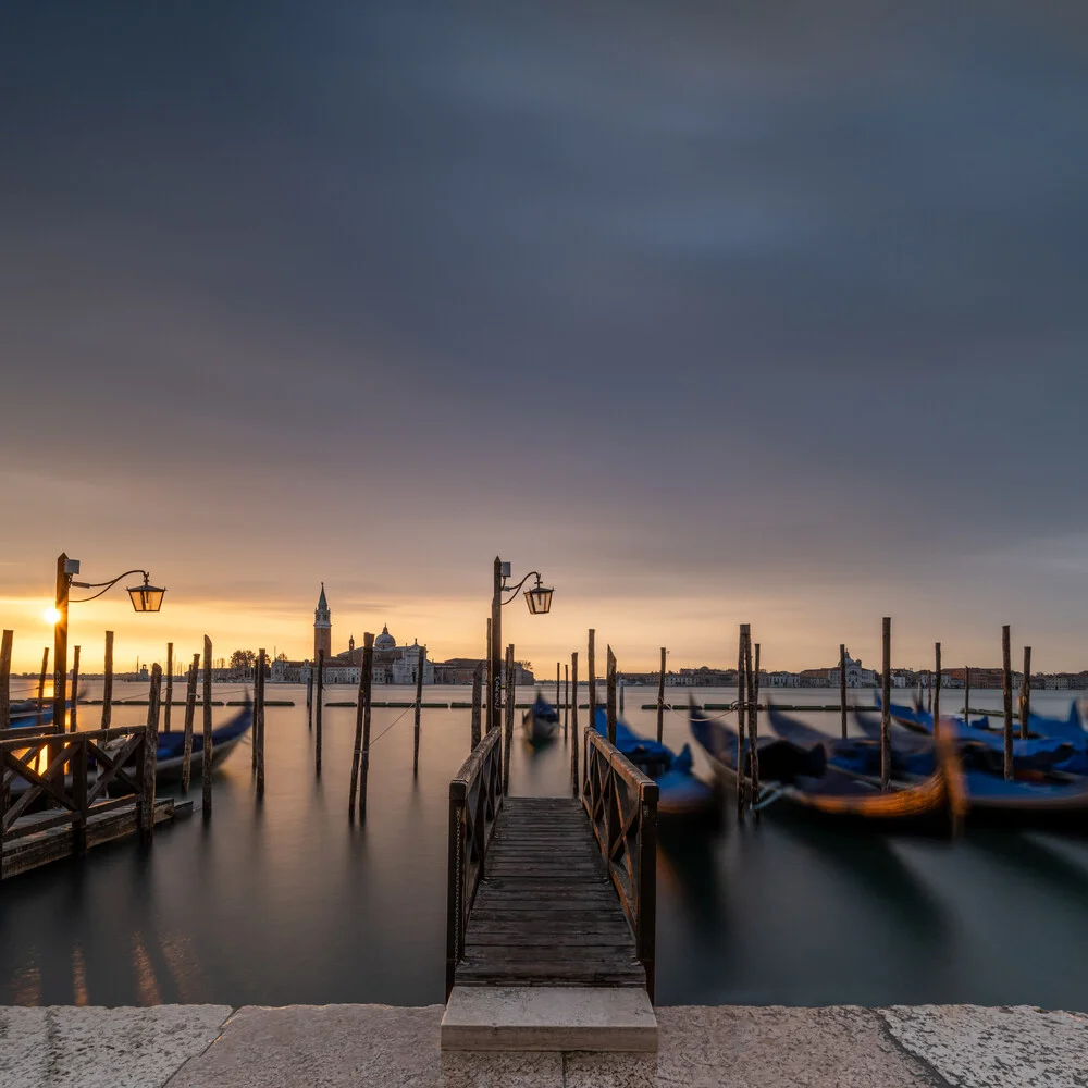 Sonnenaufgang in Venedig - fotokunst von Franz Sussbauer