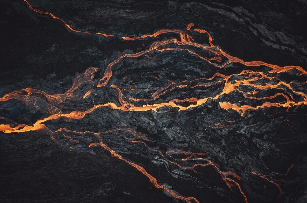 Der Boden ist Lava - fotokunst von Patrick Monatsberger