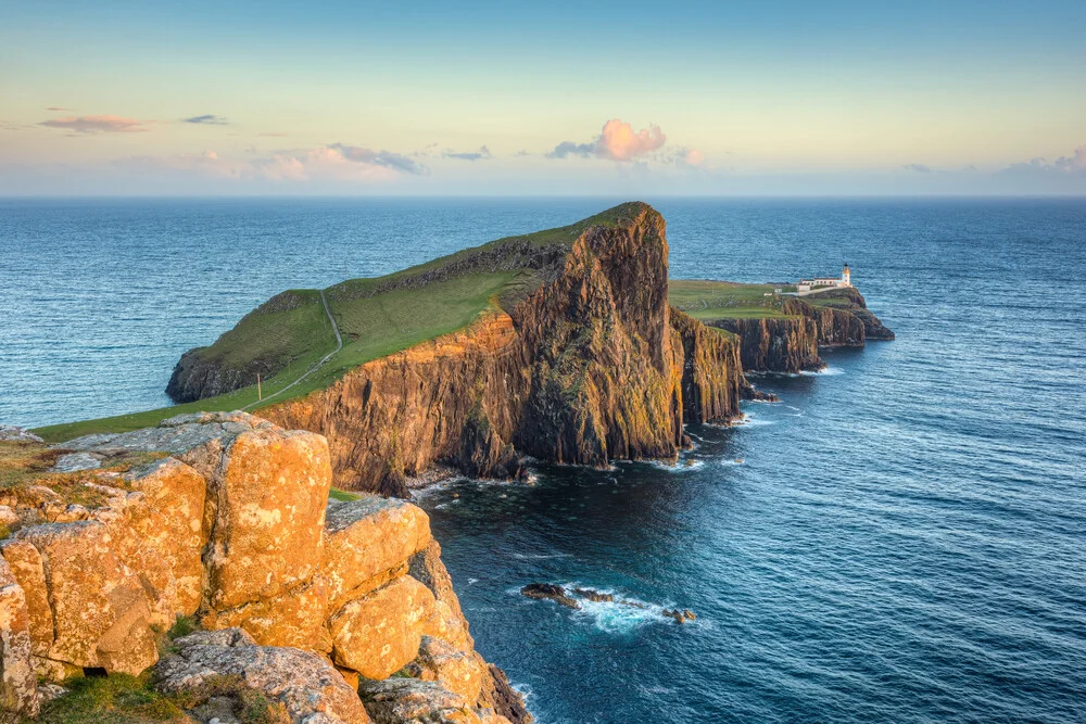 Neist Point auf der Isle of Skye in Schottland - fotokunst von Michael Valjak