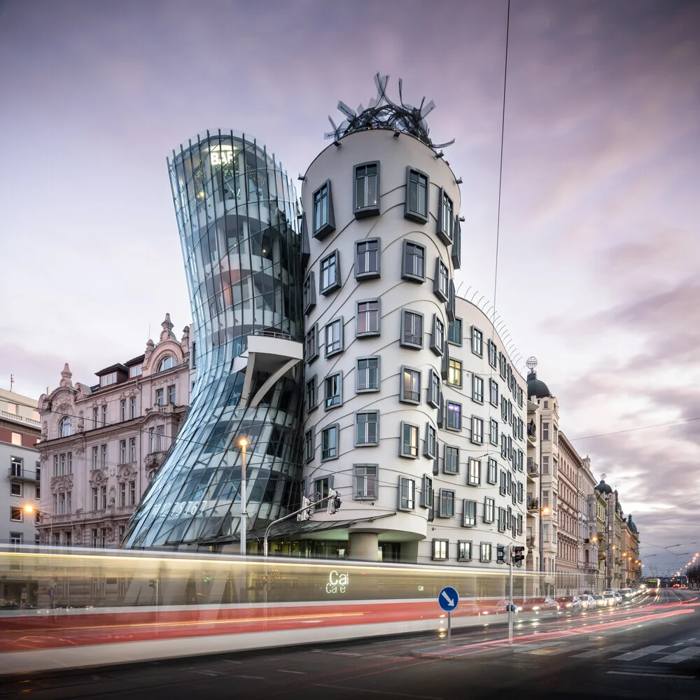 Das tanznde Haus in Prag - fotokunst von Ronny Behnert