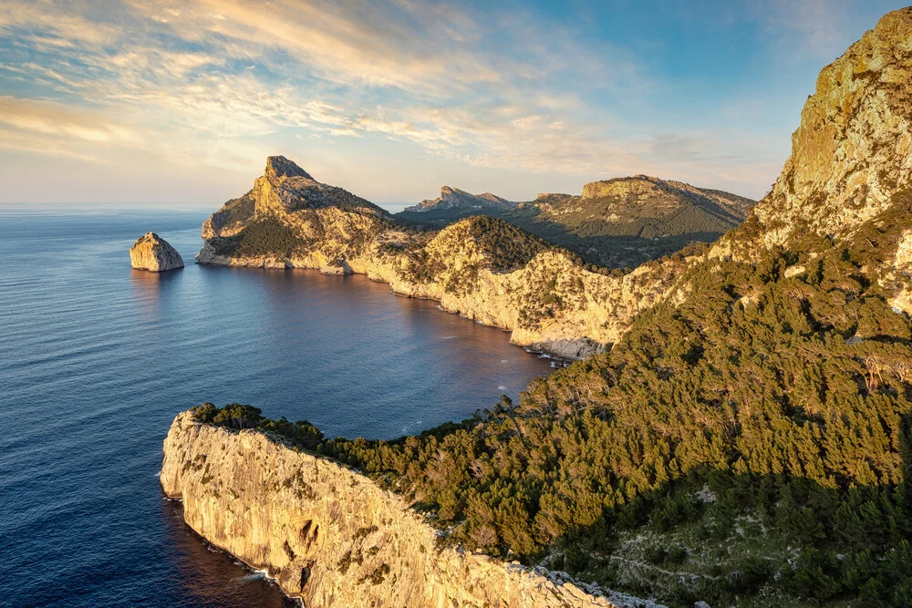 Abendsonne am Cap Formentor auf Mallorca - fotokunst von Michael Valjak