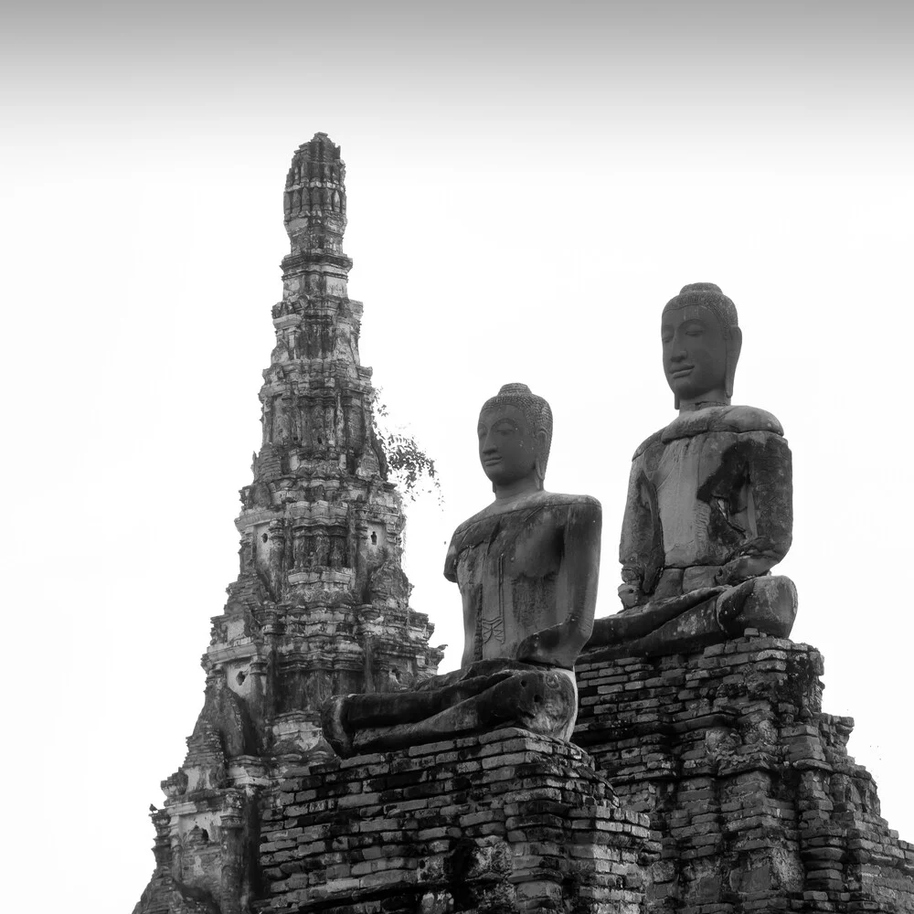 Buddhas in Ayutthaya - fotokunst von Christian Janik