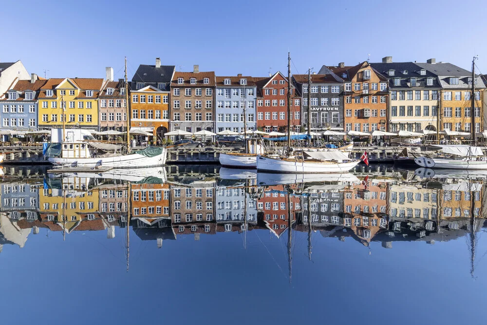 KOPENHAGEN Nyhavn am Morgen - fotokunst von Melanie Viola