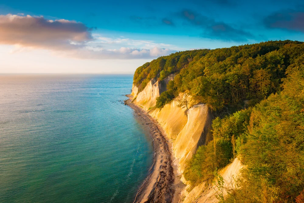 Sonnenaufgang an der Kreideküste - fotokunst von Martin Wasilewski