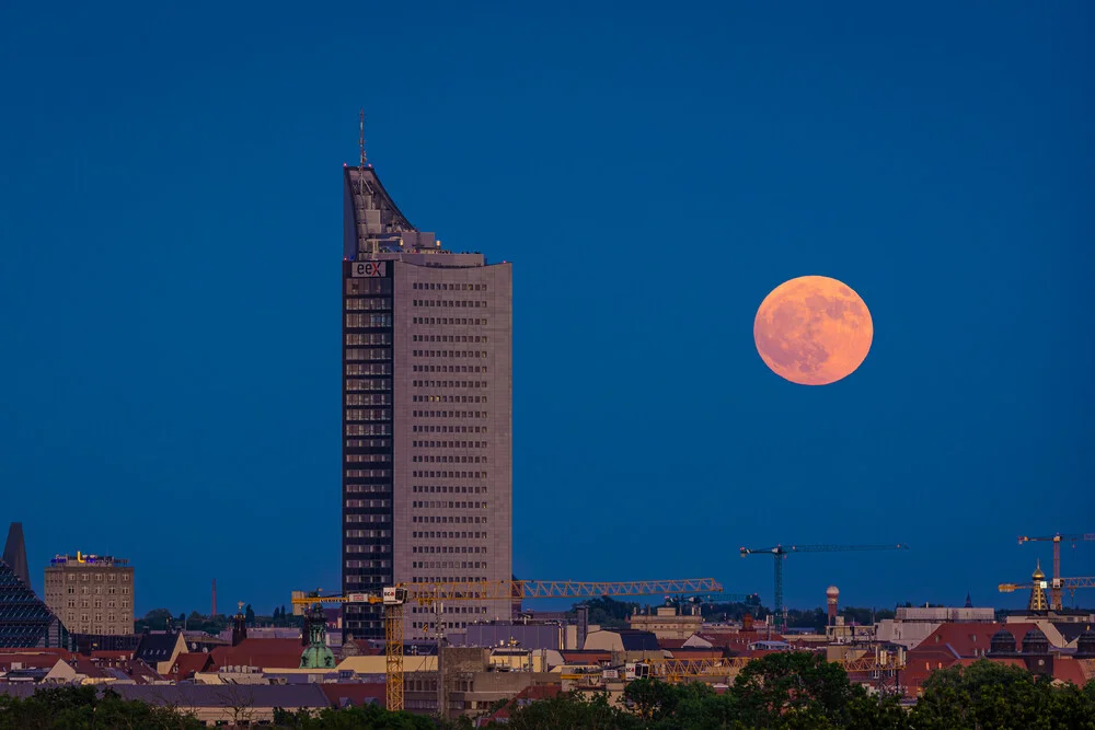 Vollmond in Leipzig - fotokunst von Martin Wasilewski