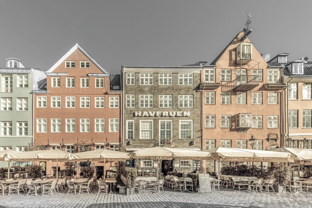 KOPENHAGEN VINTAGE Nyhavn Uferpromenade - fotokunst von Melanie Viola