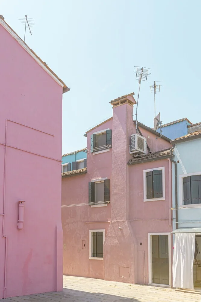 Pink Houses of Burano - fotokunst von Michael Schulz-dostal