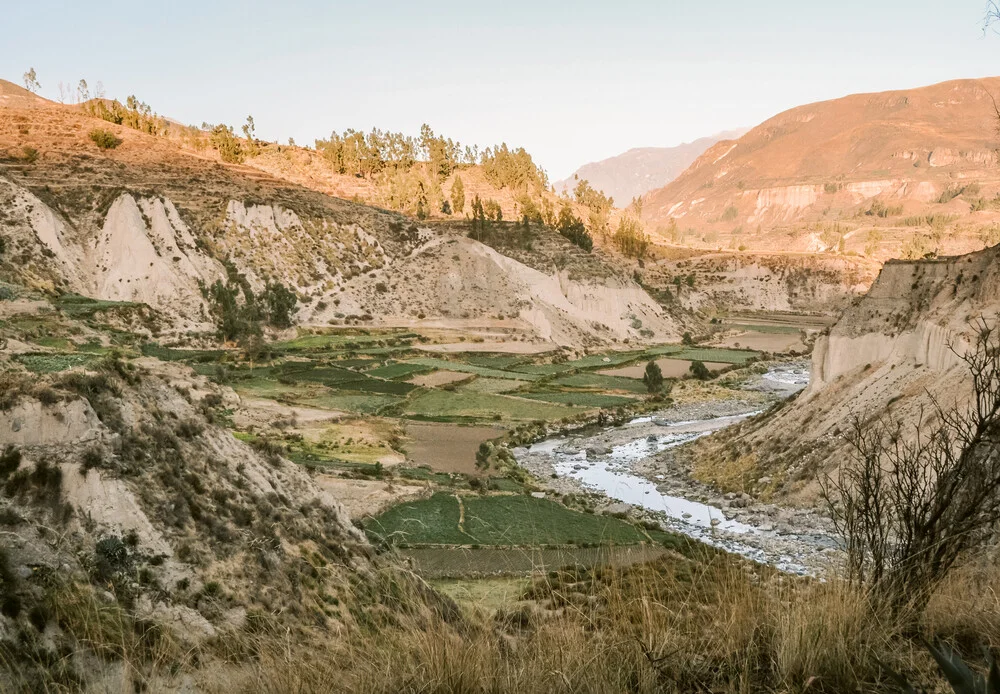 The Mountain Collection | Sunrise in Peru - fotokunst von Lotte Wildiers