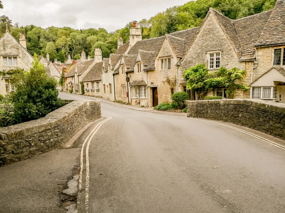 The Urban Collection | Castle Combe - fotokunst von Lotte Wildiers