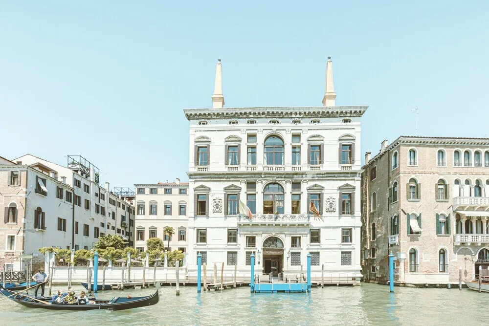 Palazzo Balbi - fotokunst von Michael Schulz-dostal