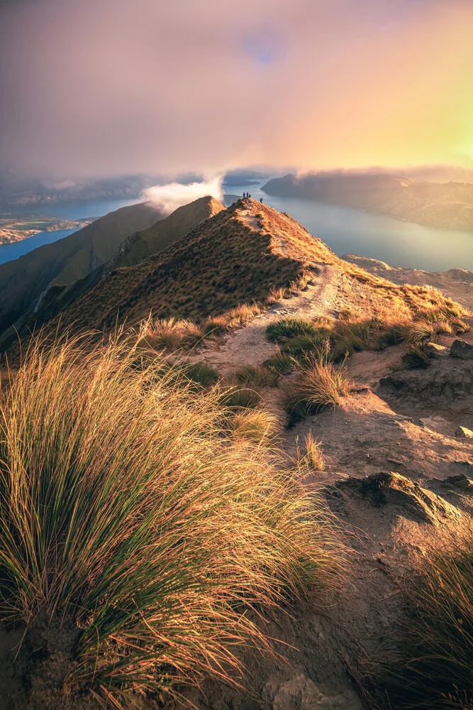 Neuseeland Roy's Peak Sonnenaufgang - fotokunst von Jean Claude Castor