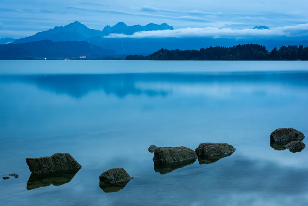 Abend am Forggensee - fotokunst von Martin Wasilewski