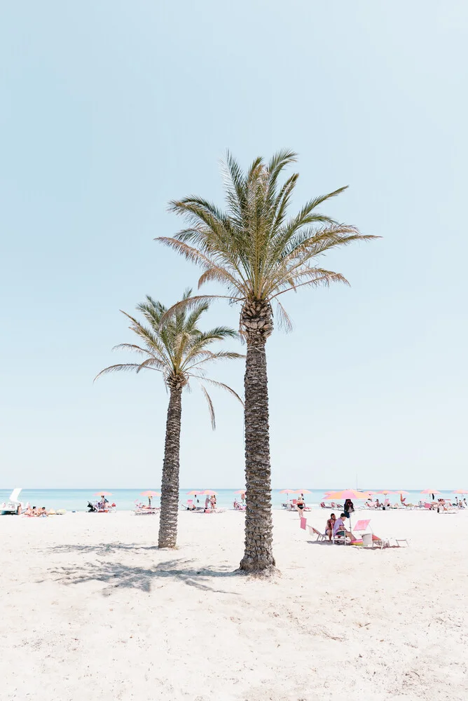 Beach life in Sicily - Fineart photography by Photolovers .