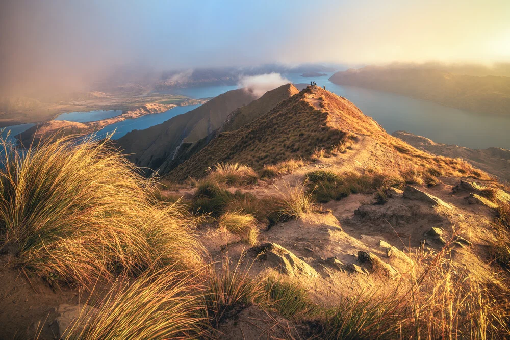 Neuseeland Roy's Peak im Morgenlicht - fotokunst von Jean Claude Castor