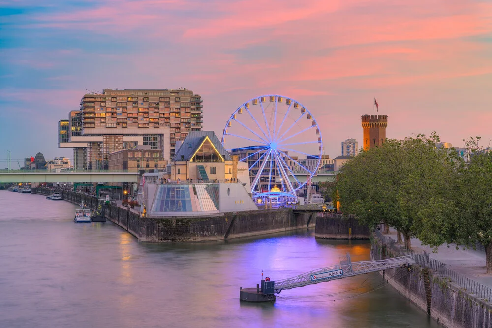 Riesenrad in Köln - fotokunst von Michael Valjak