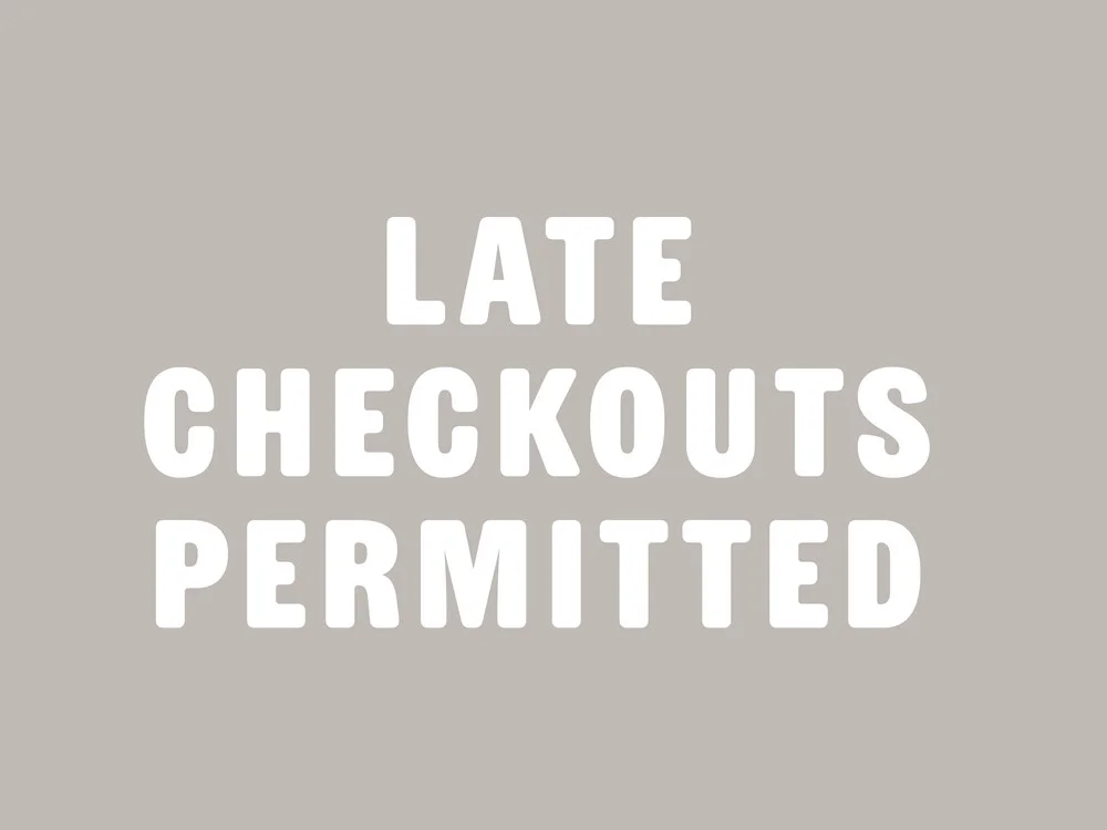 Late Checkout Permitted - fotokunst von Frankie Kerr-Dineen