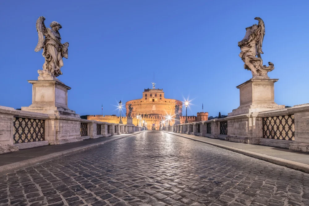 Photo art by Achim Thomae: sunrise over Castel Sant’Angelo in Rome