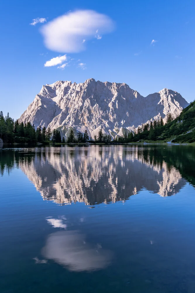 Photo art by Achim Thomae: tranquil lake reflecting the mountains