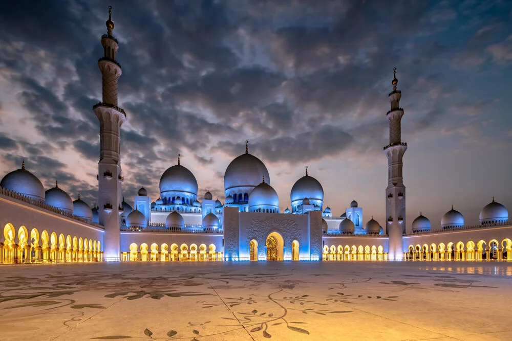 Photo art by Achim Thomae: illuminated Sheikh Zayed Mosque at sunset