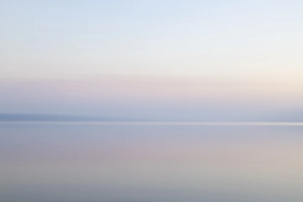Photo art by Nadja Jacke: blurred Baltic Sea in morning light