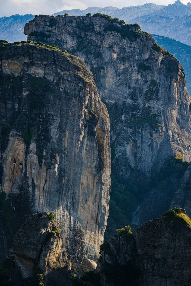 Rocks in soft colors, radiating calmness and stability.