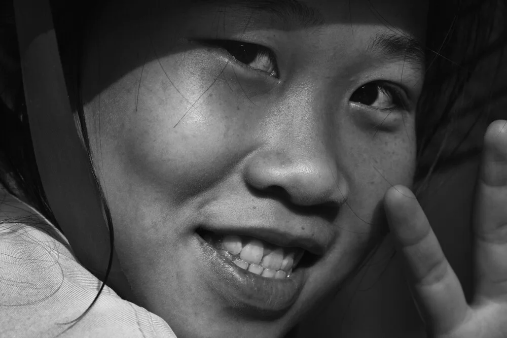 Girl from Mekong - fotokunst von Phyllis Bauer