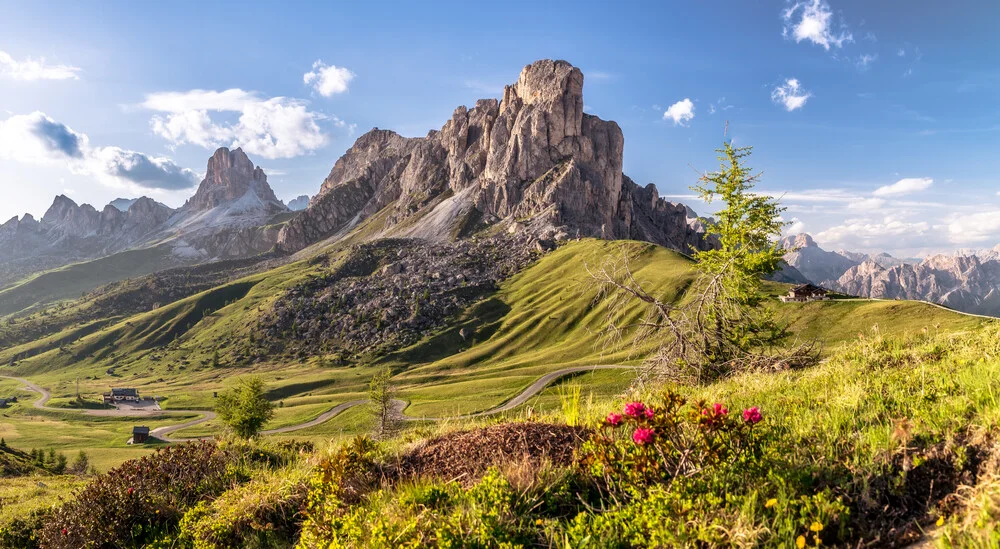 Photo art by Achim Thomae: mountain pass in the Dolomites during summer