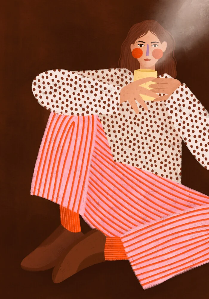 Illustration einer Frau mit Teetasse, gemütliche Atmosphäre in sanften Farben.
