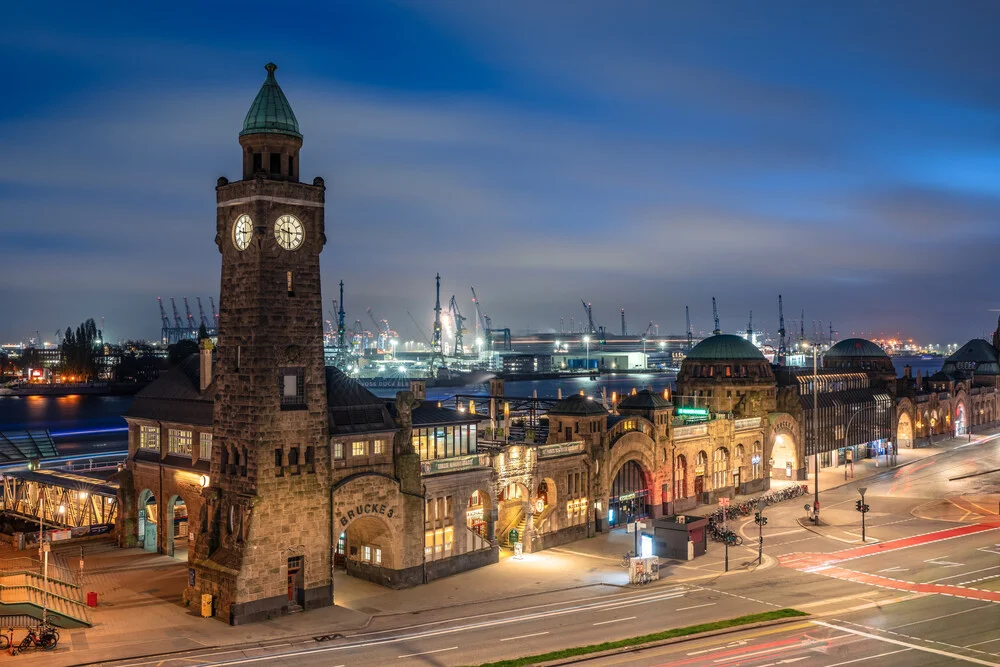 Photo art by Achim Thomae: view of Hamburg harbour at sunset
