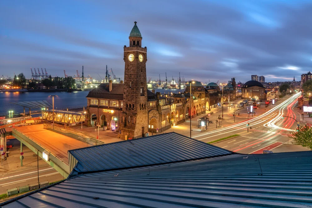 Photo art by Achim Thomae: night view of Hamburg's harbour with illuminated skyline