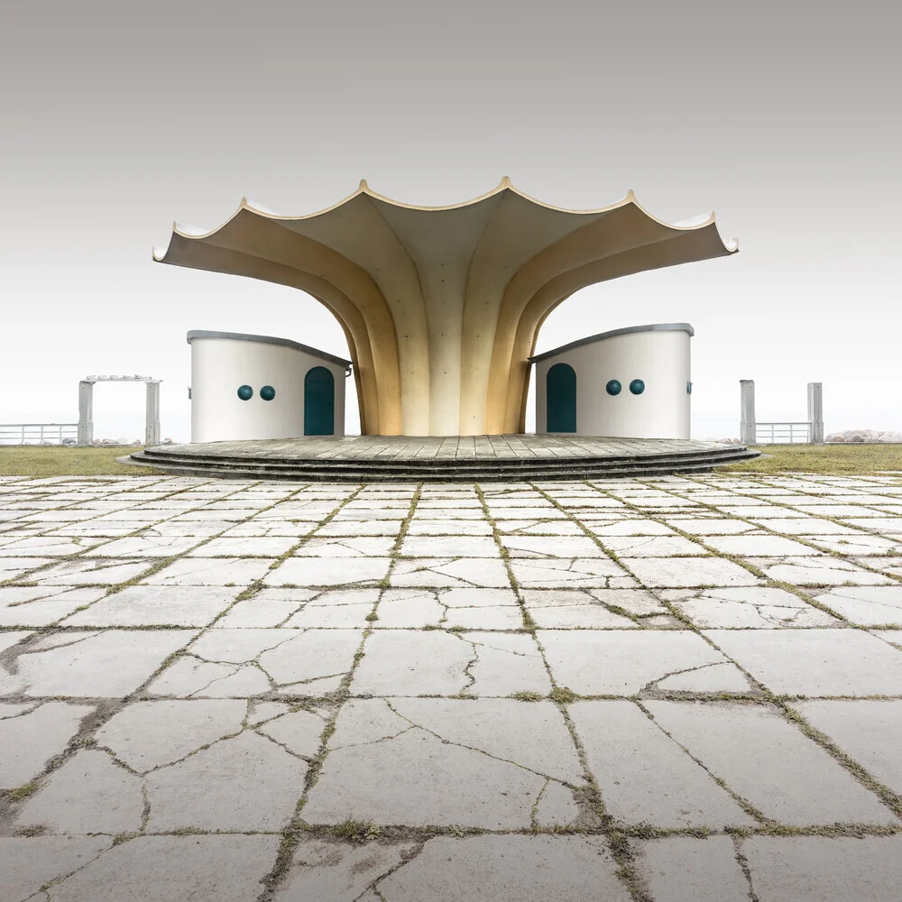 Photo art by Ronny Behnert: minimalist architectural motif with clean lines