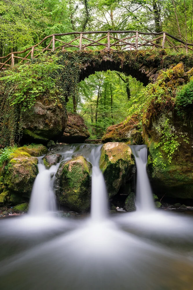 Photo art by Achim Thomae: waterfall in Müllerthal with stone bridge and gentle long exposure