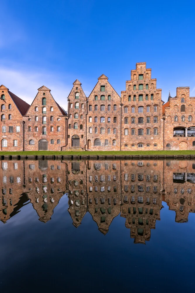 Photo art by Achim Thomae: historical architecture of the salt warehouse in Lübeck