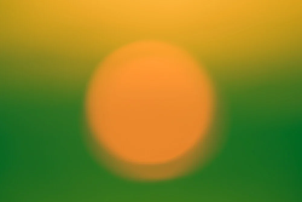 Fotokunst von Tal Paz-Fridman: entspannender Sonnenuntergang mit sanften Farben