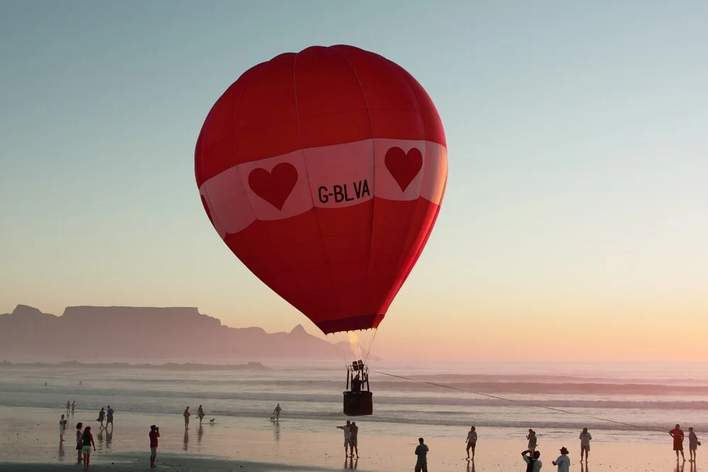 Ballonfahrt am Kap - Fineart photography by Udo Behrends