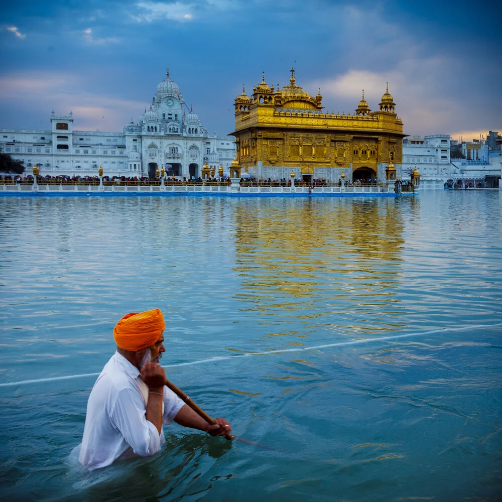 Am Goldenen Tempel - fotokunst von Jens Benninghofen