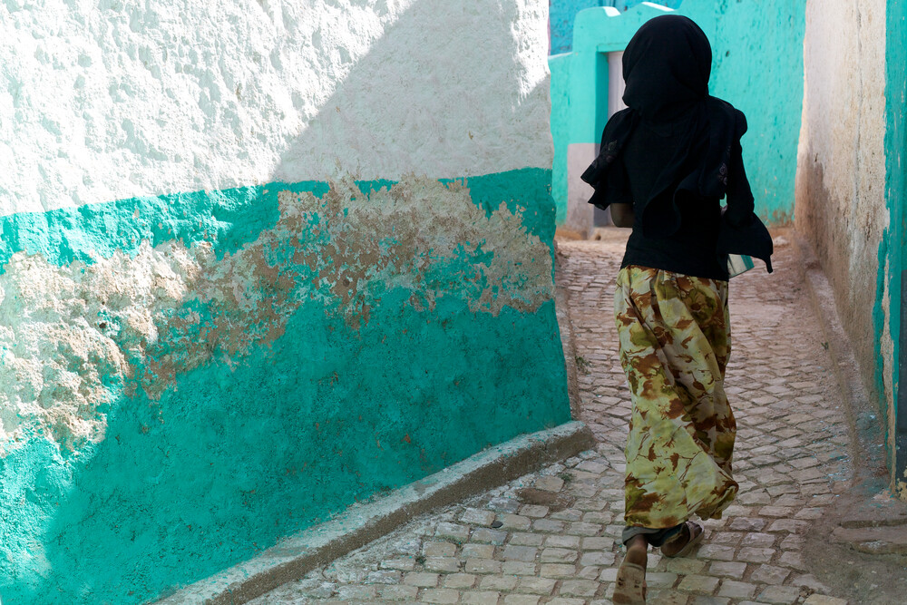 Running girl, Ethiopia - Fineart photography by Christina Feldt