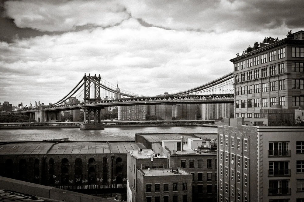 Manhattan Bridge - Fineart photography by Tim Bendixen