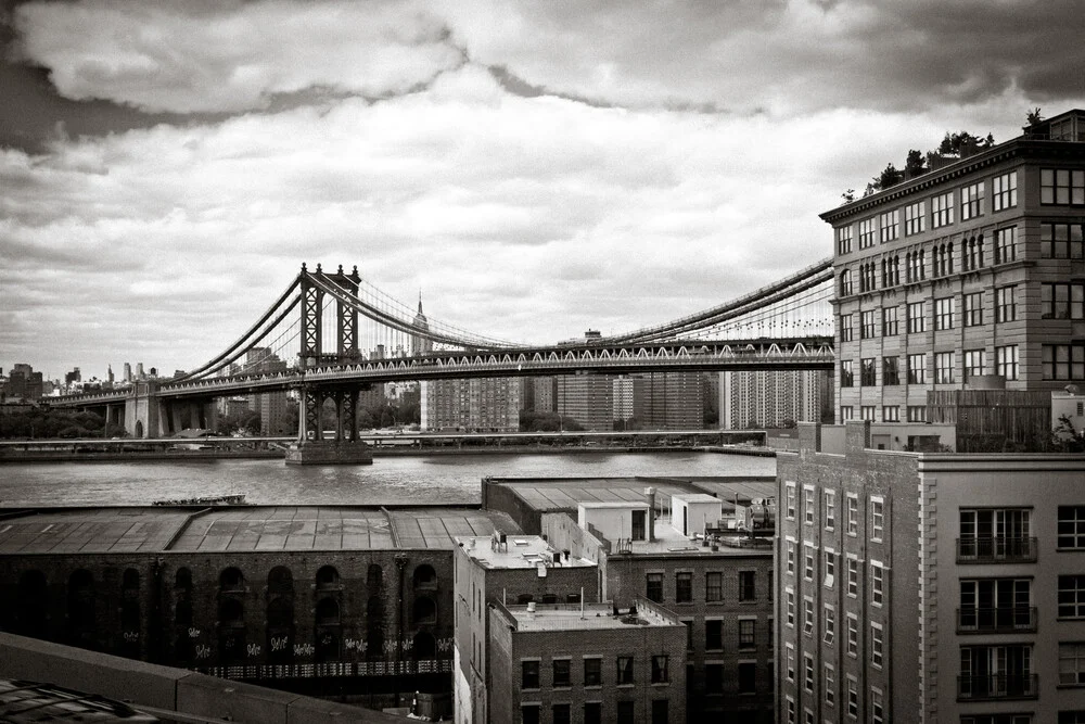 Manhattan Bridge - fotokunst von Tim Bendixen