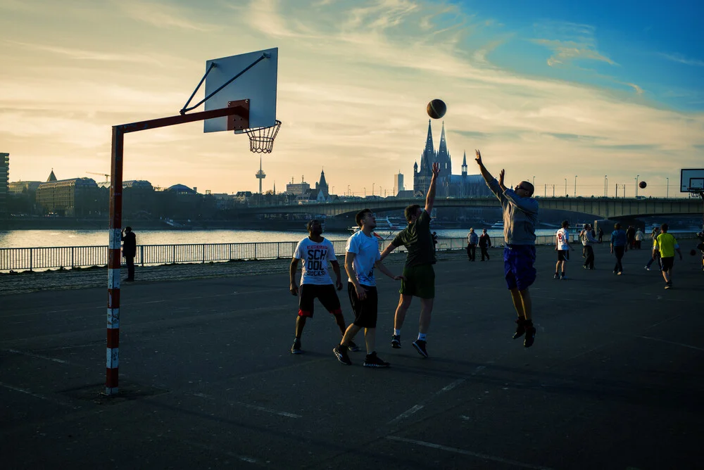 Heimspiel - fotokunst von Simon Bode