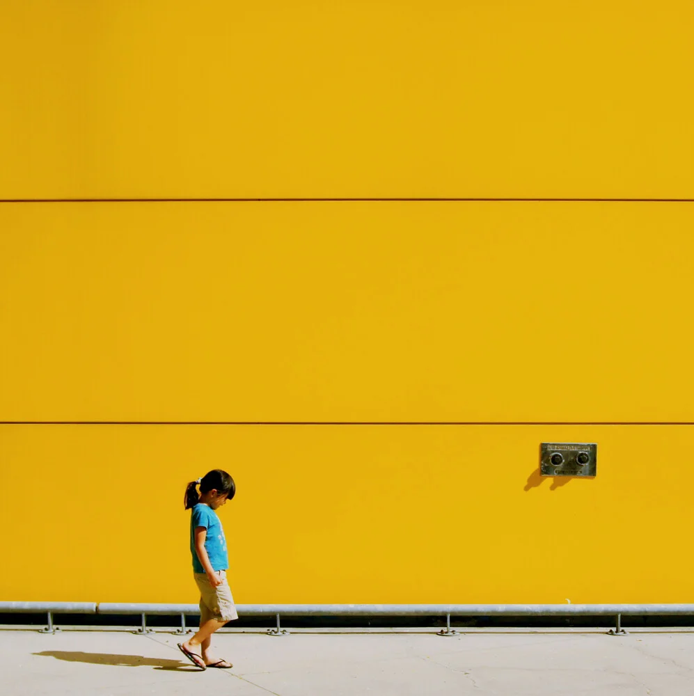 Ms. Little Sunshine - fotokunst von Jianwei Yang