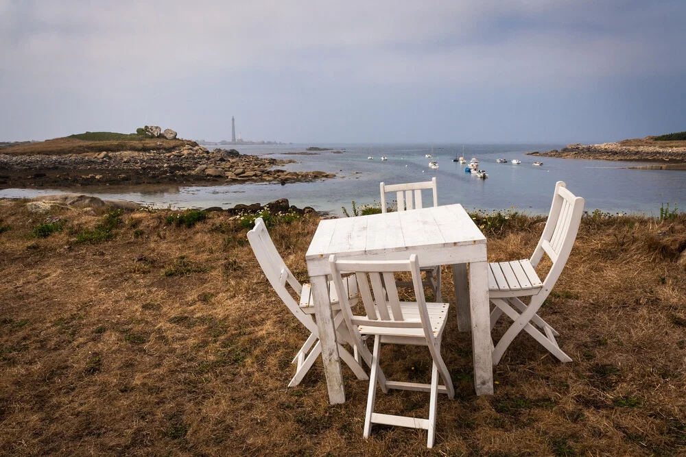 Ein Platz am Meer.. - fotokunst von Monika Schwager