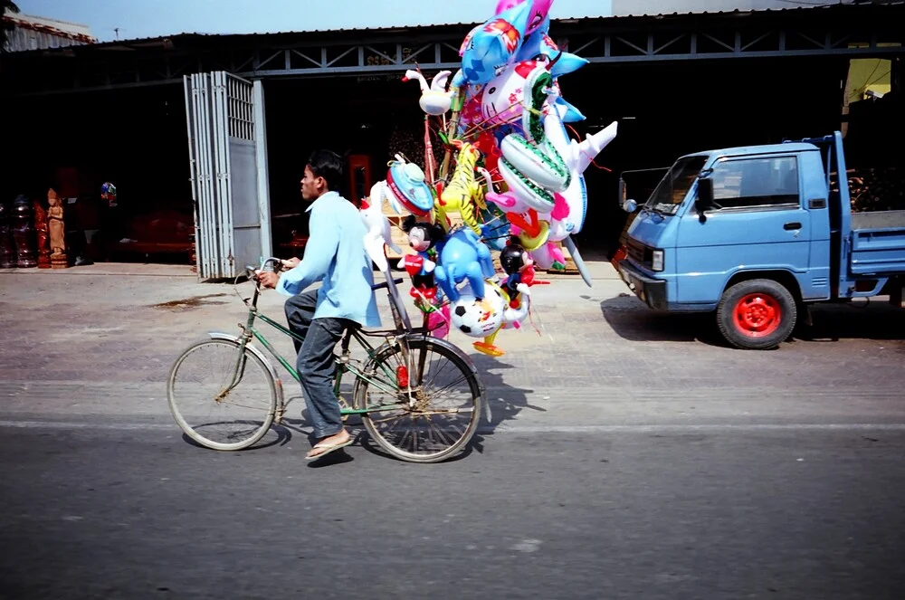 Cambodia Phnom Penh - fotokunst von Jim Delcid