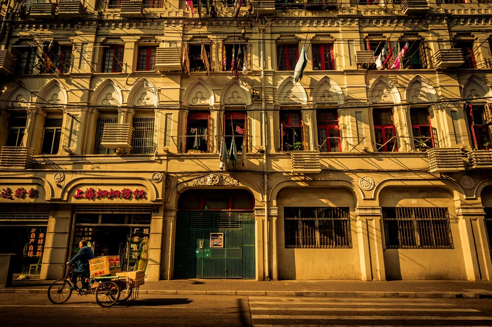 City Apartments - fotokunst von Rob Smith