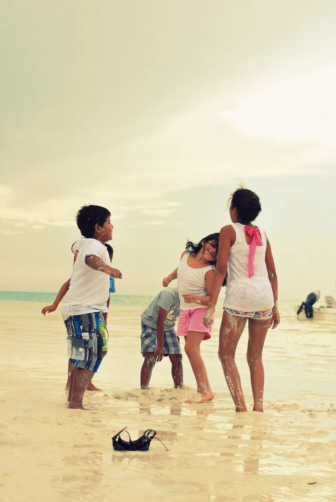 Enjoying sand between the toes - fotokunst von Julia Hafenscher