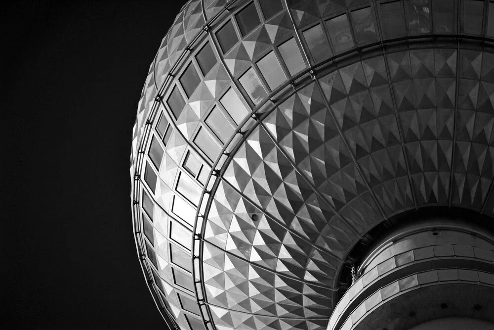 Fernsehturm Berlin - fotokunst von Gordon Gross