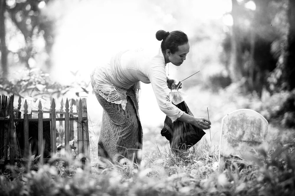 A quiet ceremony - fotokunst von Ingetje Tadros