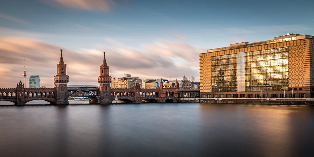 Bridge over smooth waters - fotokunst von Vladan Radivojac